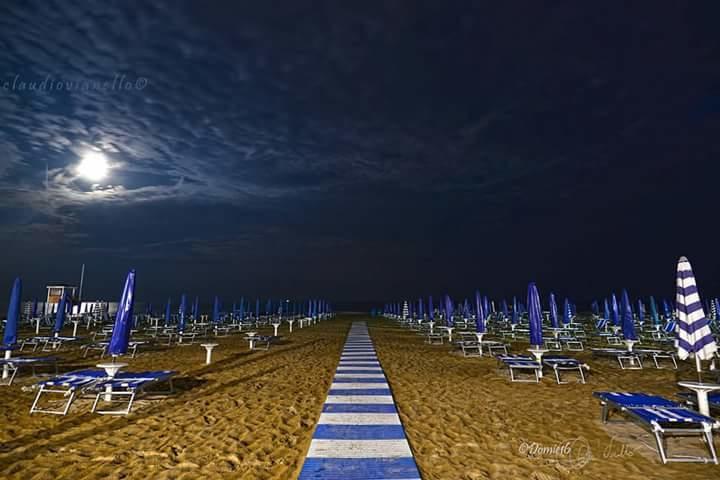 Hotel Lorenz Caorle Exterior foto